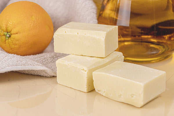 EXKLUSIV: Olivenölseife mit Orangen-Öl