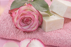 EXKLUSIV: Olivenölseife mit Rosen-Öl