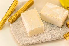 EXKLUSIV: Olivenölseife mit Sandelholz-Öl