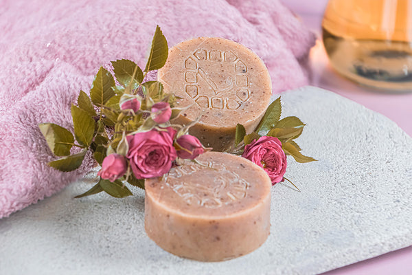 EDEL: Olivenölseife mit Rosen-Öl