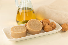 EDEL: Wallnuss- & Olivenölseife